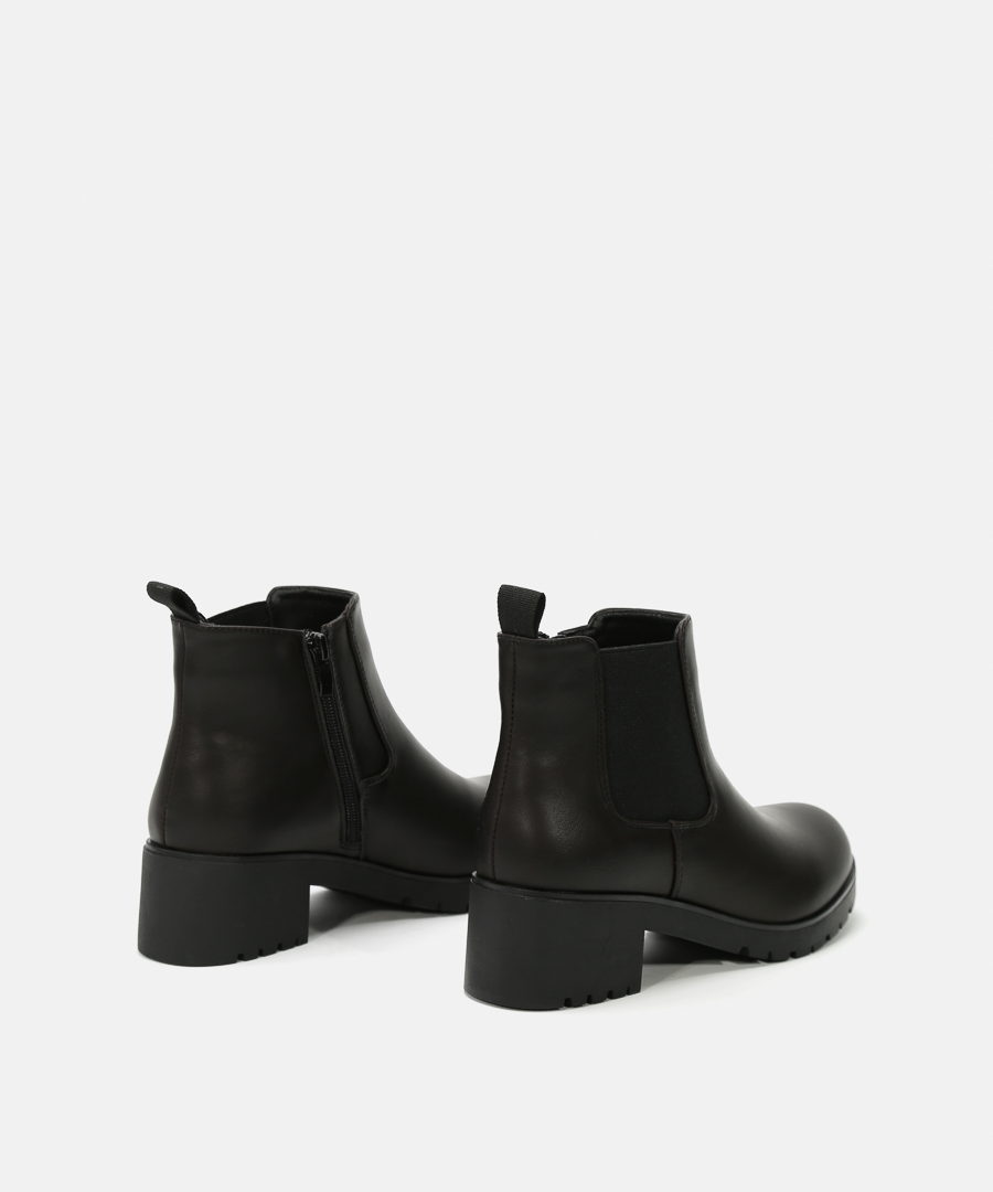 Botines chelsea b&aacute;sicos image number null